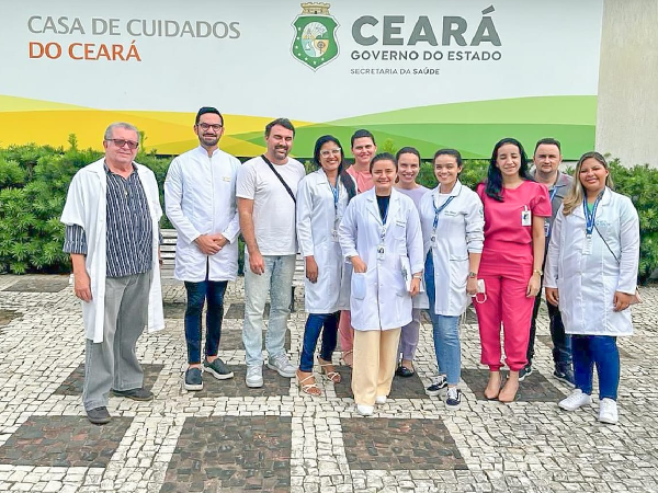 Profissionais da Saúde visitam a Casa de Cuidados do Ceará